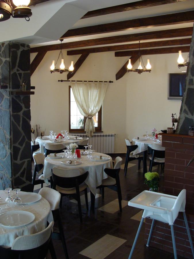 Pensiunea Taverna Bucium Yaş Dış mekan fotoğraf