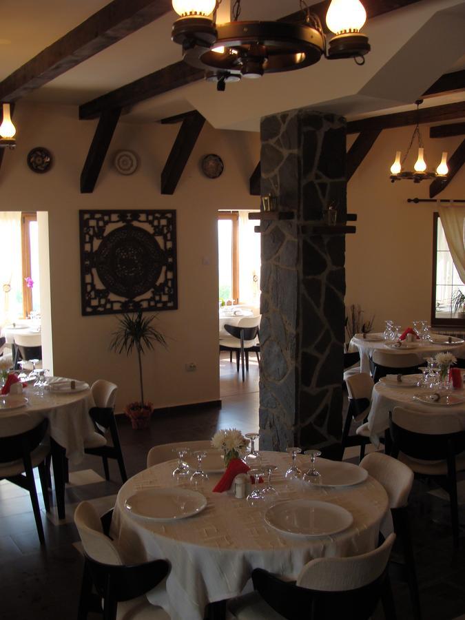 Pensiunea Taverna Bucium Yaş Dış mekan fotoğraf
